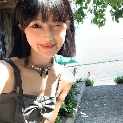 女性思维海报
